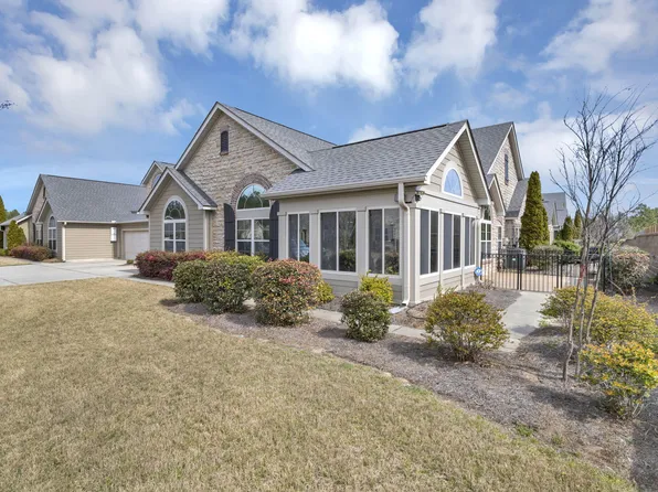 150 Peach Grove Cir, Elgin, SC 29045