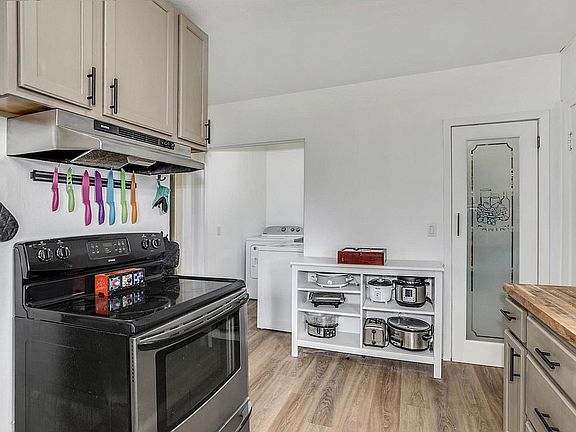 5th image of 6011 McDougall Ave APT B