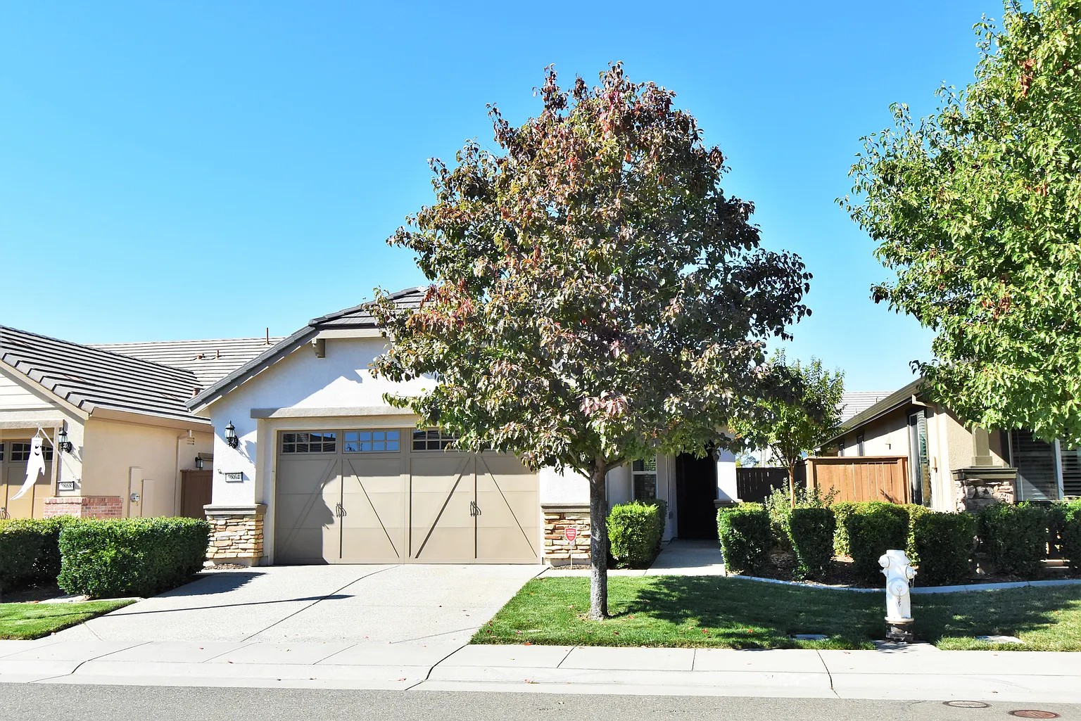 9864 Sunderland Way photo 1