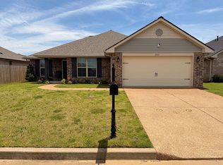 2487 Marion Ln, Southaven, MS 38672