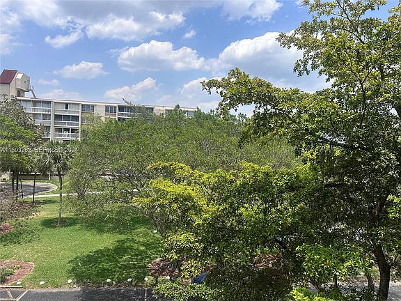 4th image of 7021 Environ Boulevard #317