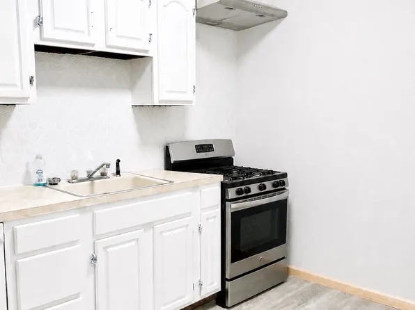 200-14 32nd Ave #2F, Bayside, NY 11361