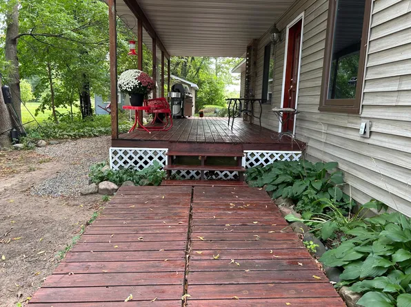 14438 Cedarleaf Point Rd, Brainerd, MN 56401