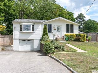 1014 Howells Rd, Bay Shore, NY 11706