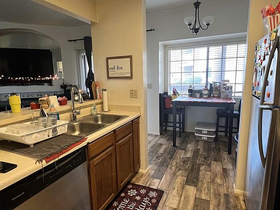 4th image of 930 N MESA Drive #1014