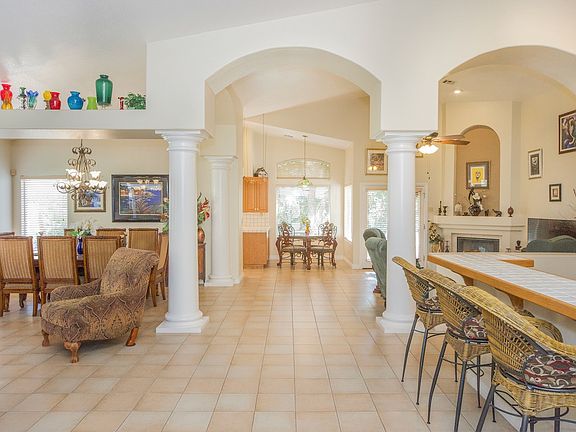 5th image of 8121 Pacific Cove Dr