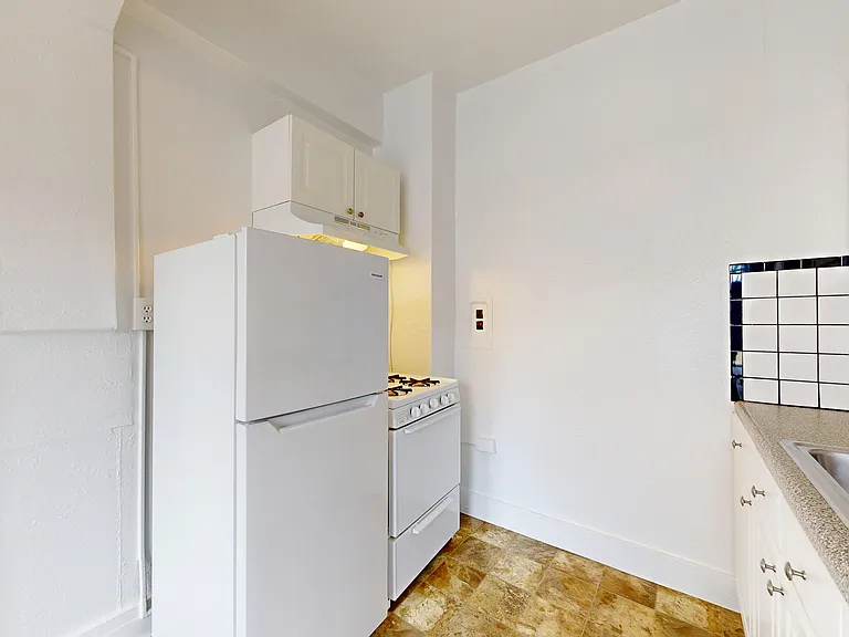 665 Eddy St #41 — Photo 4