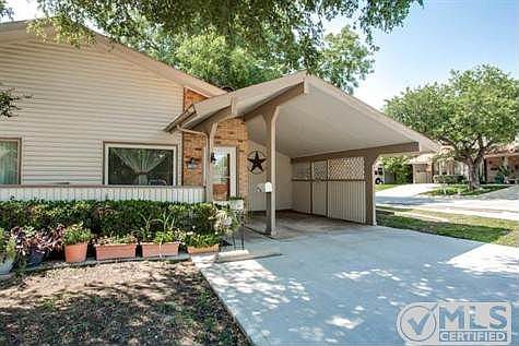 2nd image of 706 Baruna Cir