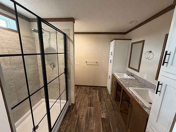 4th image of 510 N Range St Lot 27