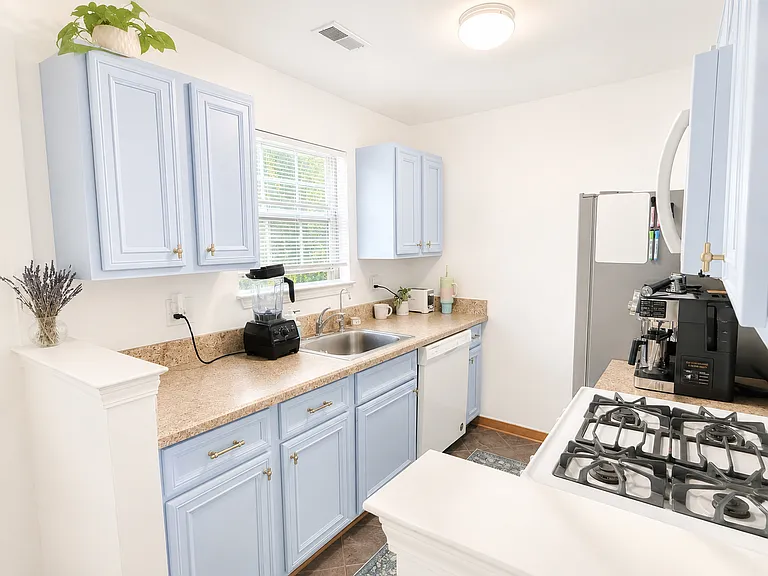 224A Tavistock Rd #224 — Photo 4