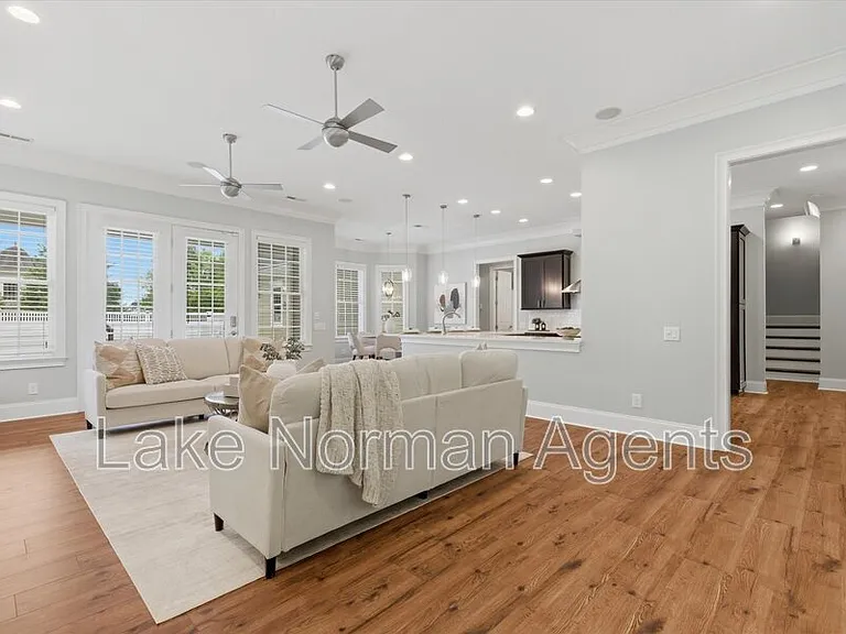 505 Stonemarker Rd — Photo 42