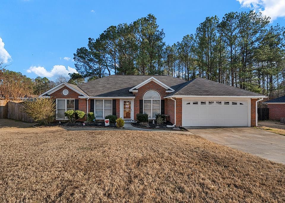1st image of 854 Oakwood Dr