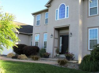 8878 Lombardi Dr, Cicero, NY 13039