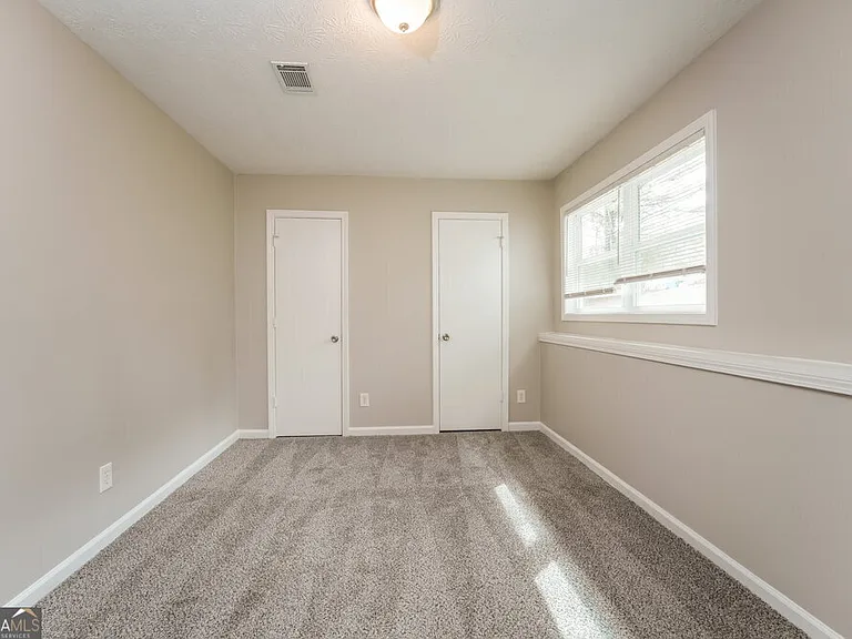 2704 Laurel View Dr — Photo 14