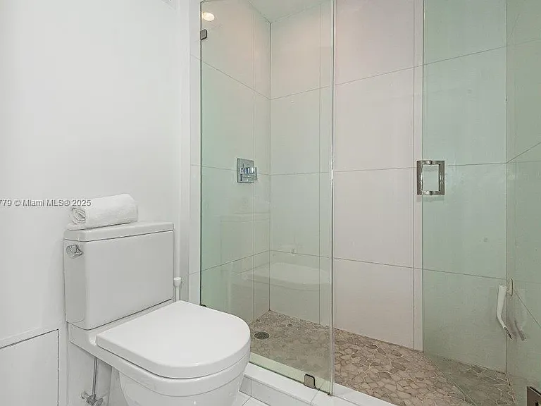 2301 Collins Ave #1032 — Photo 19