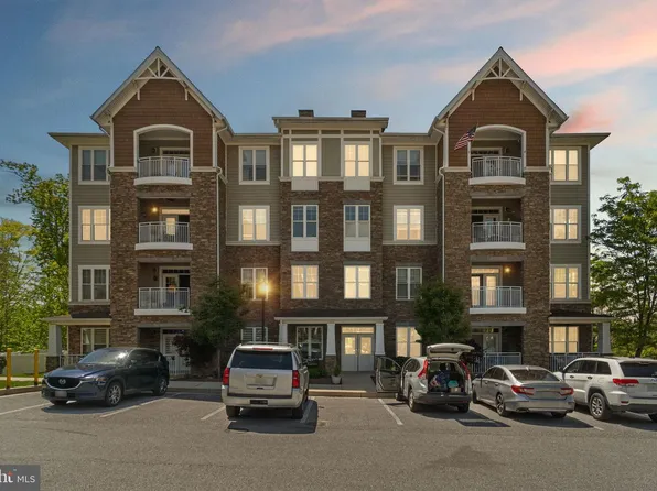 17 Clay Lodge Ln Unit 404, Baltimore, MD 21228