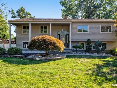 266 Seton Hall Dr, Paramus, NJ, 07652