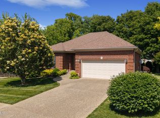 4100 Brook Farm Pl, Louisville, KY 40299
