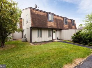 17 King Henry Cir, Rosedale, MD 21237