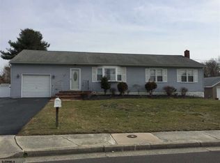 22 Morningside Dr, Pennsville, NJ 08070