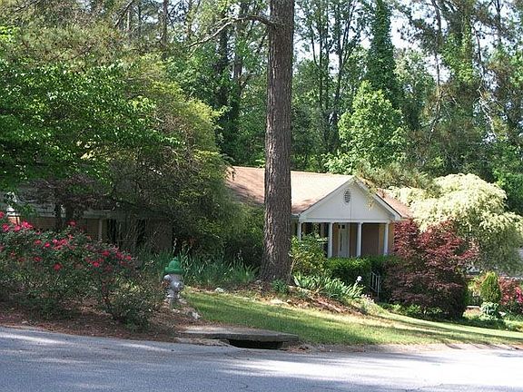 Corner lot
