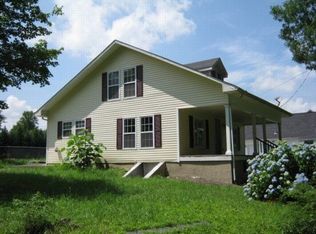 1210 Fairview Rd, Harriman, TN 37748