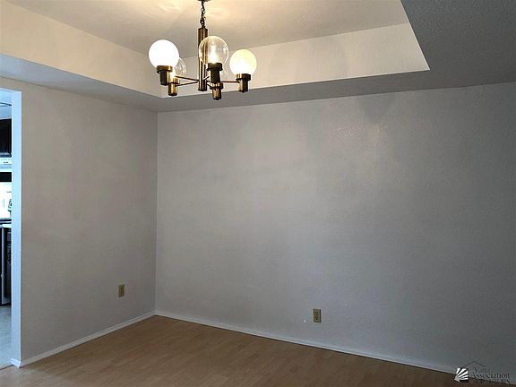 4th image of 1446 E Pebble Beach Dr