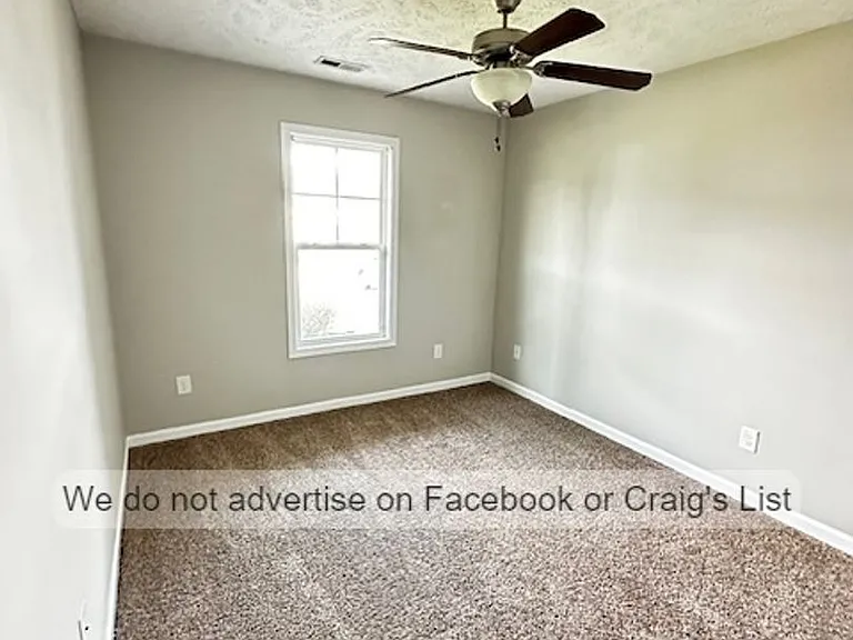 542 Broad Dr — Photo 4