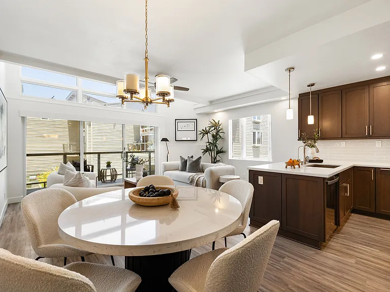 940 Sealane Dr #7 — Photo 8