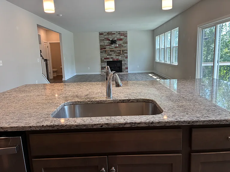 2062 Whithorn Hl — Photo 10
