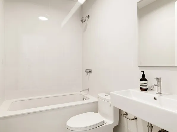 532 West 20th Street image 17 of 25