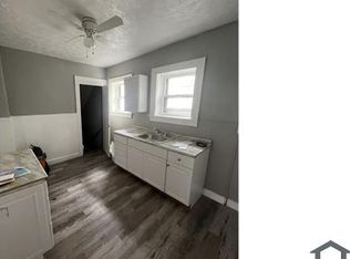 4448 E 131st St, Garfield Heights, OH 44105