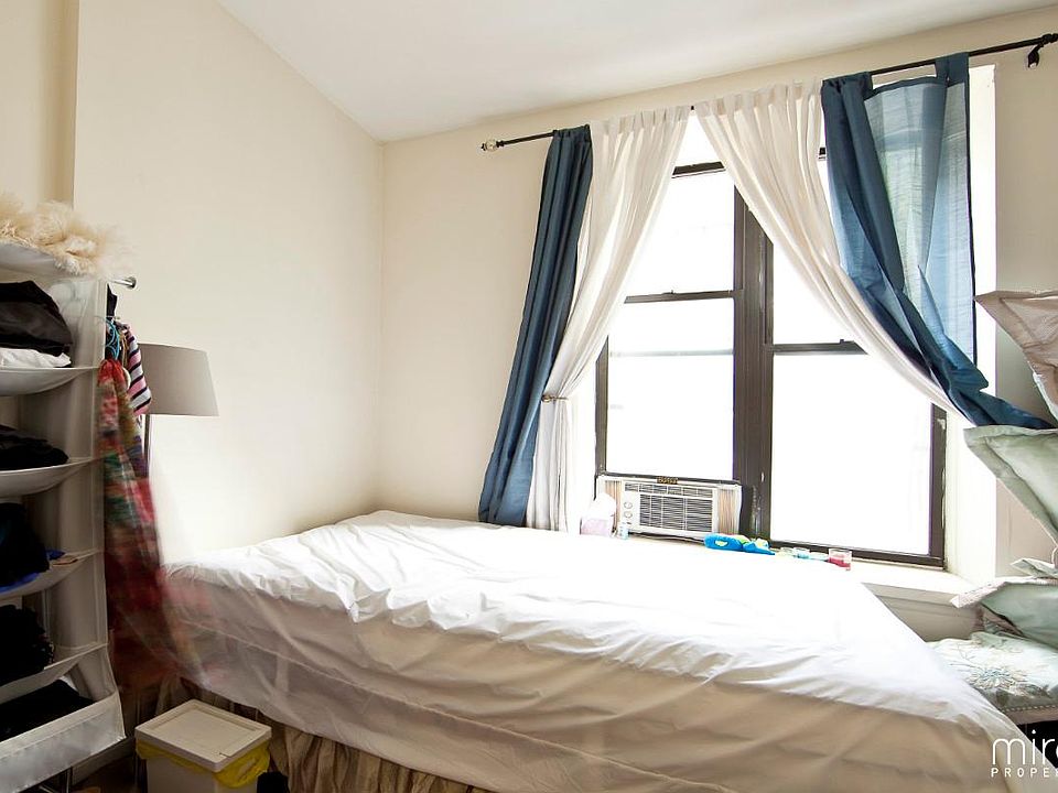 2nd image of 328 W 47th St APT 1A