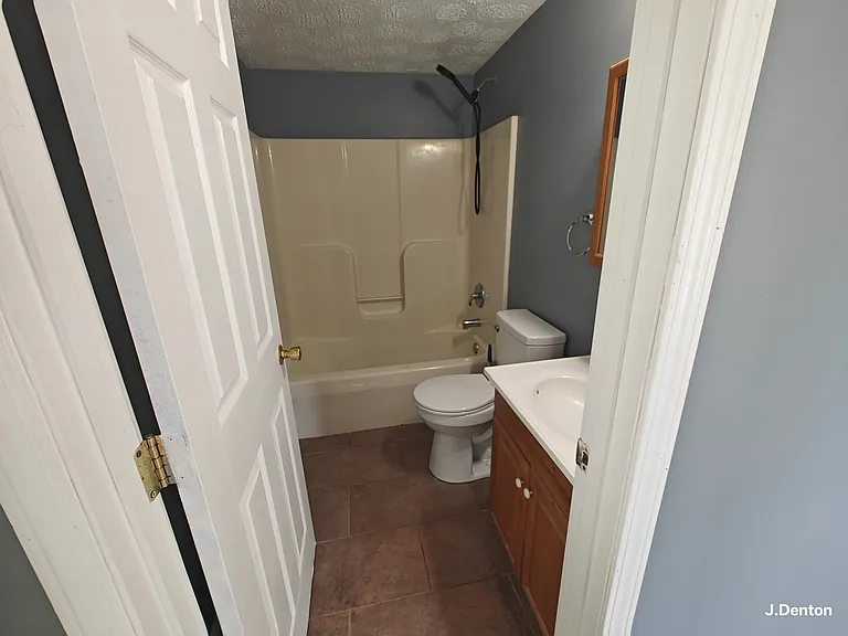 670 Lexington Pike #101 — Photo 7