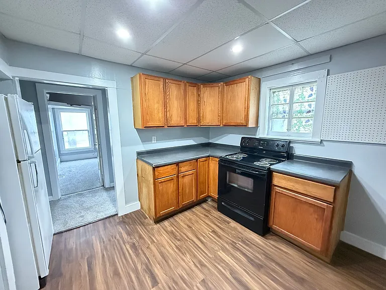 843 Bennett St N #613-W-& — Photo 7