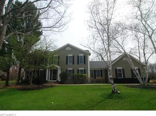 6751 Saint James Cir, Hudson, OH 44236
