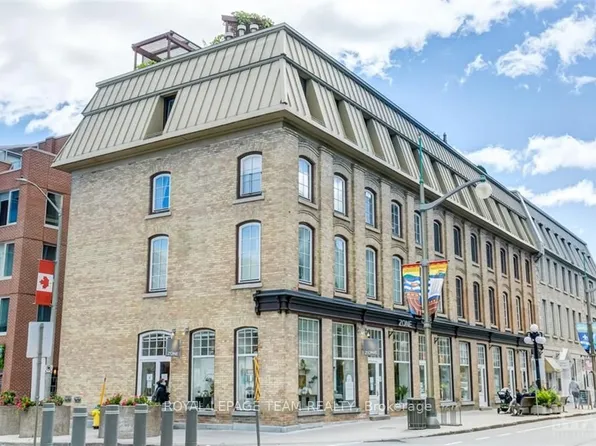 10 Clarence St #3, Ottawa, ON K1N 5P3
