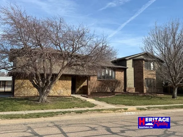 2018 Henderson Dr, Garden City, KS 67846