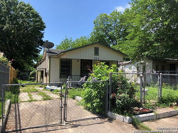 2nd image of 456 E Edmonds Ave