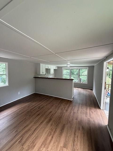 2nd image of 253 Blair Ridge Rd