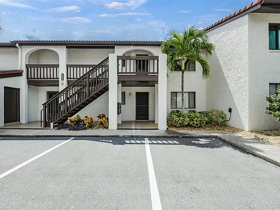 2nd image of 1630 Stickney Point Rd 101 #101