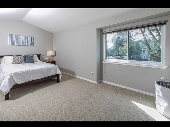 128 Long Acre Ct, Hillsborough, NJ 08844