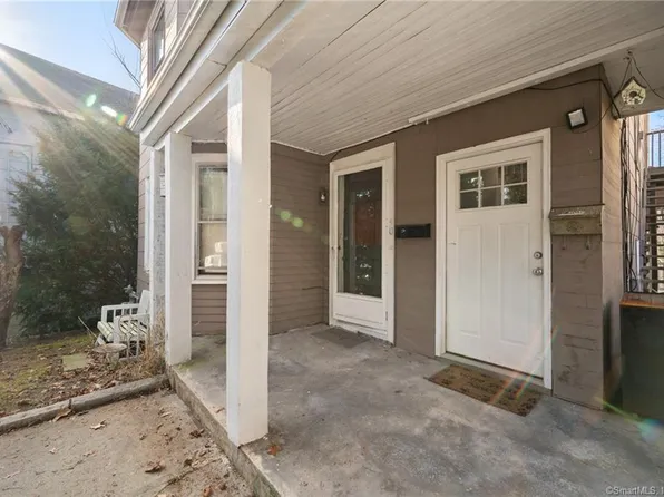 40 Center Street, New London, CT 06320