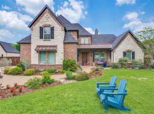 112 Falcon Crest Dr, Kennedale, TX 76060