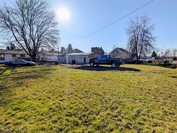4th image of 4070 Beck Ave SE