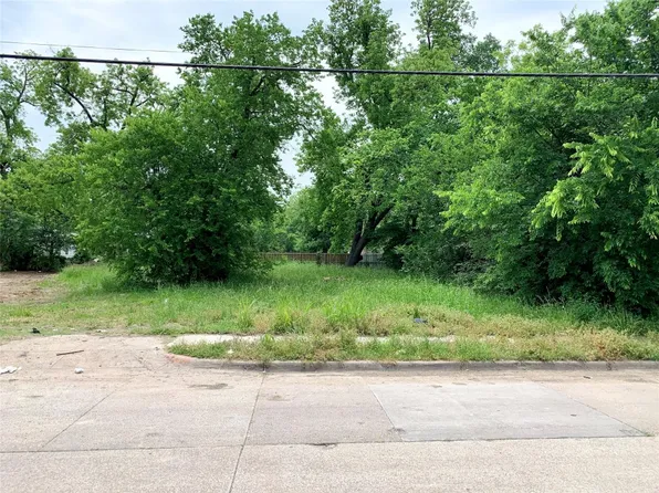 3520 Carl St, Dallas, TX 75210