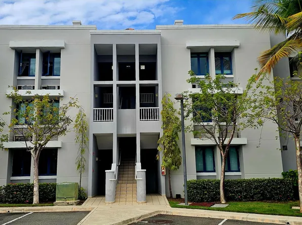 Torre M Palma Dorada Vlg #2705, Vega Alta, PR 00692