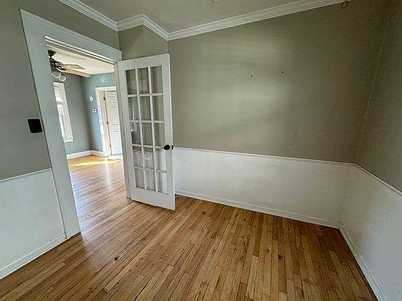 5th image of 341 E Cambourne St