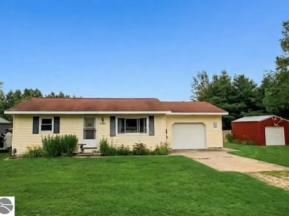 6300 N Nelson Rd, Lake City, MI 49651