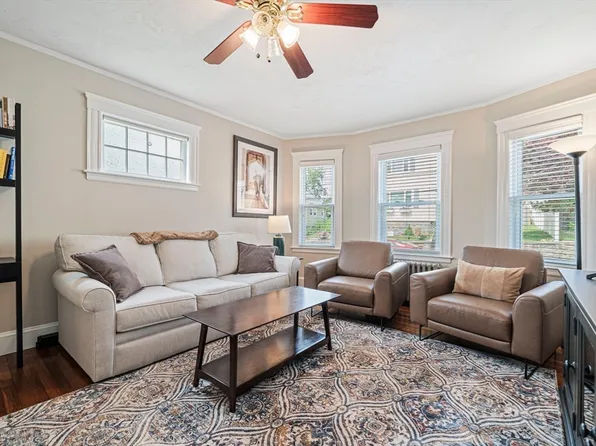 81 Cass St #81, West Roxbury, MA 02132